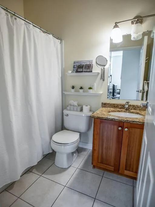 216 Quaint Loft With Ac, Abundance Of Sunlight Apartman Halifax